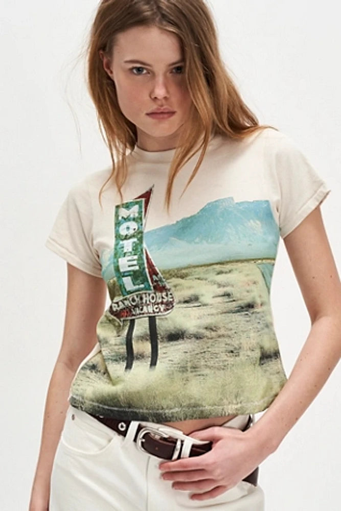 Daydreamer - Motel Ranch House Vintage Tee / Dirty White
