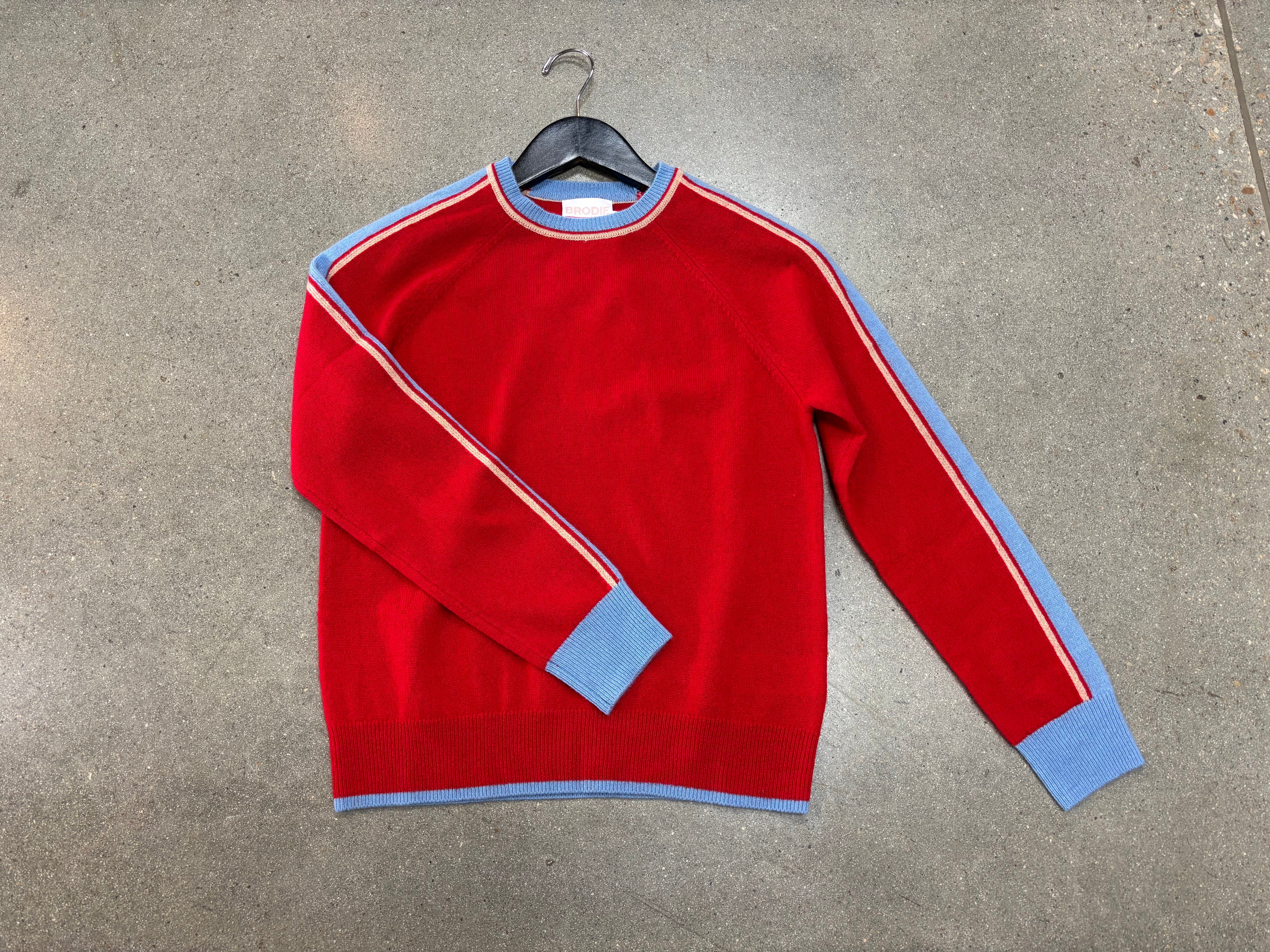 Brodie - Striped Sleeve Mini Cashmere Sweater / Red