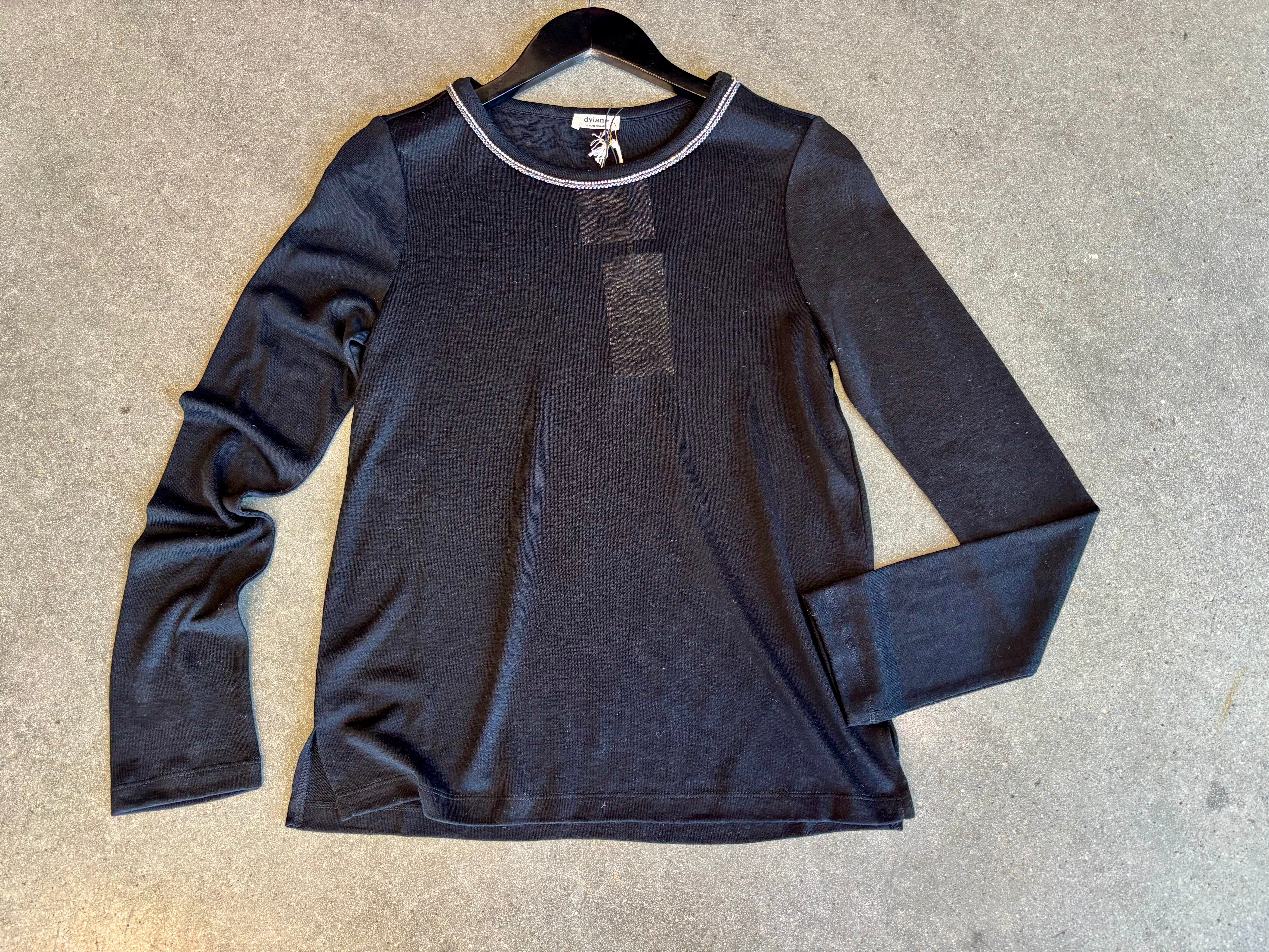 Dylan - Long Sleeve Harlow Crewneck Top / Black