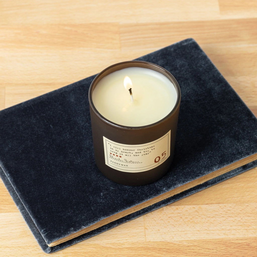 Paddywax - Library 6 oz Candle / Charles Dickens