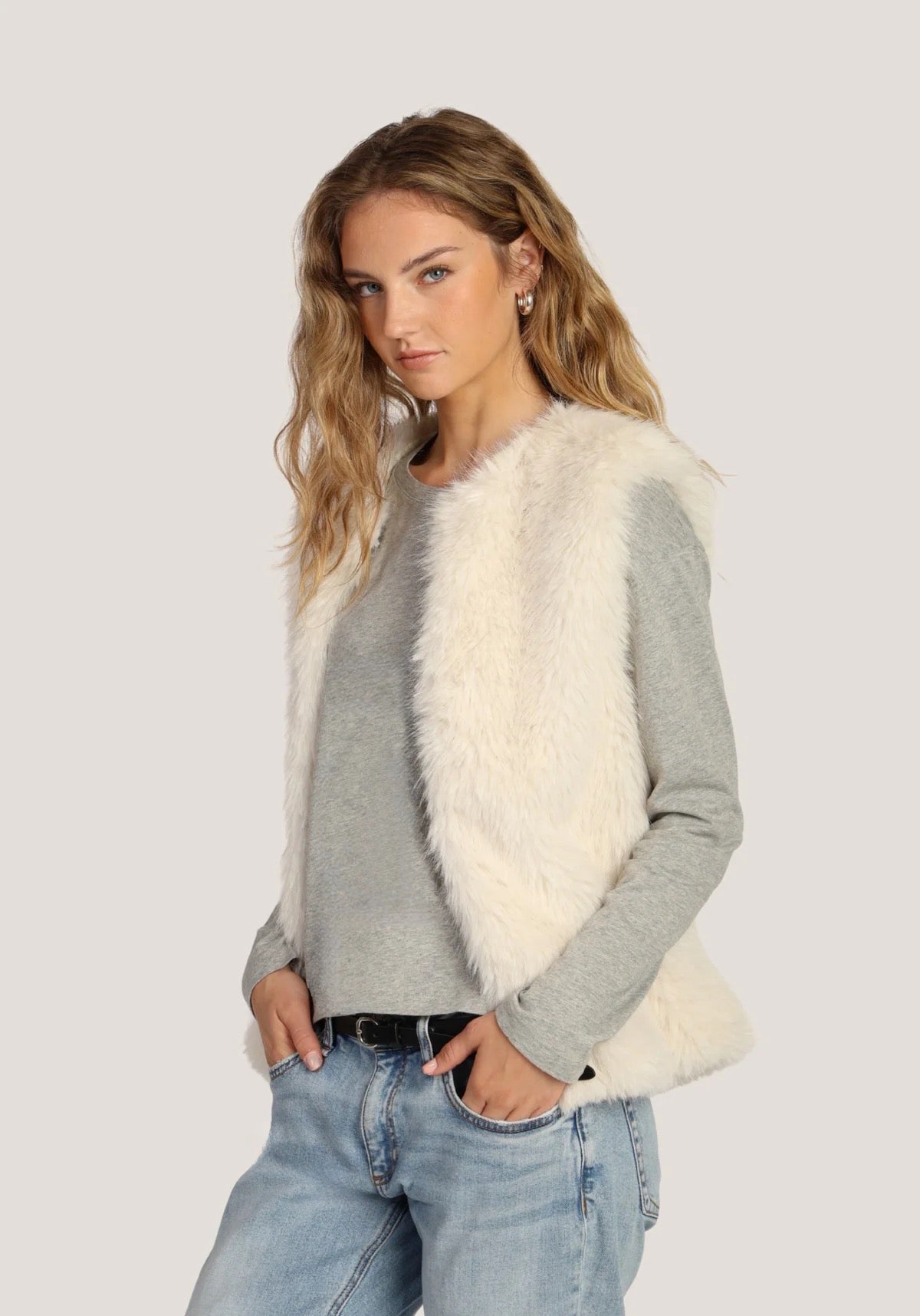 Dylan - Ava Vest Faux Fur Vest / Soft White