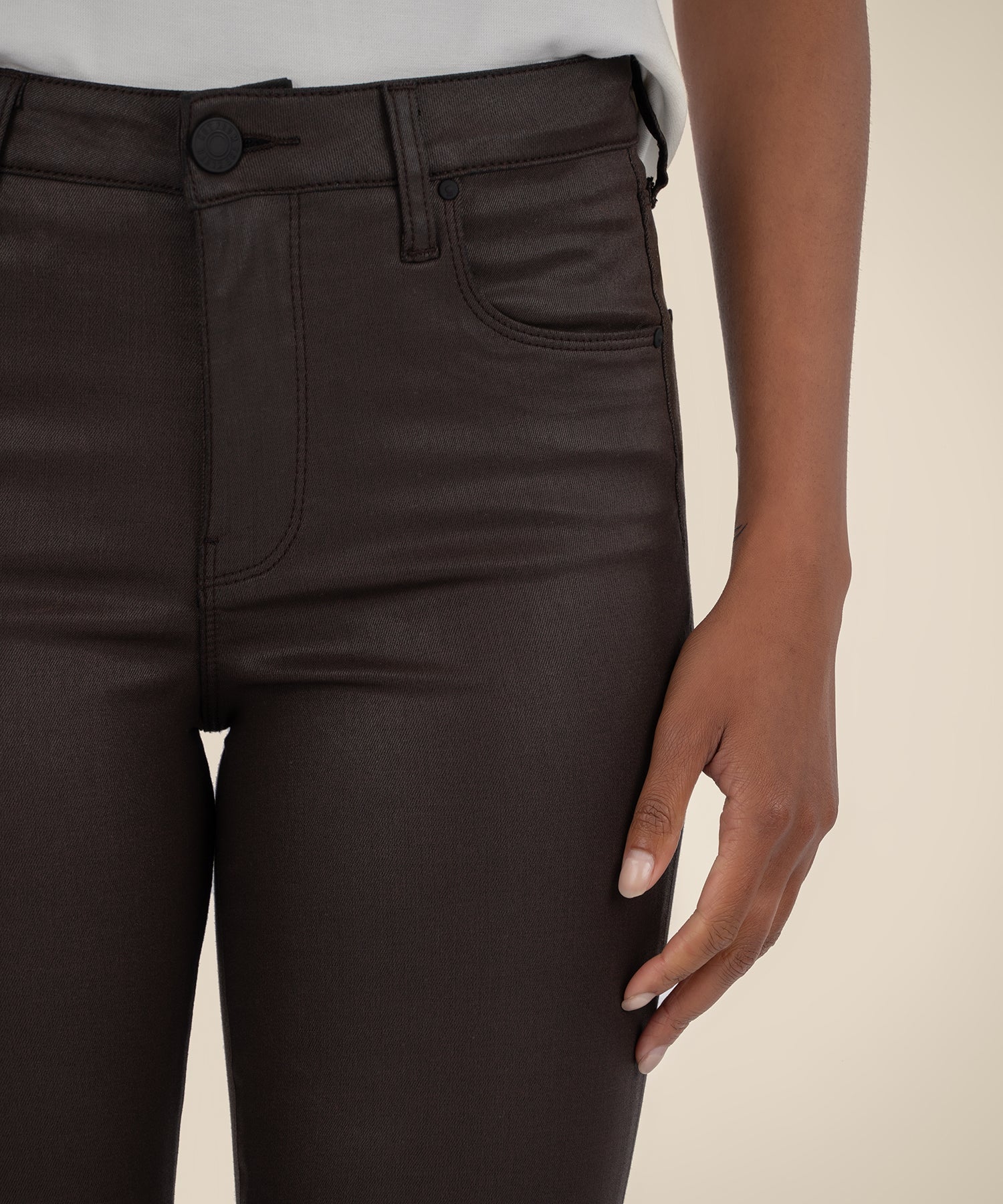 KUT - Ana High Rise Fab Ab Flare / Chocolate