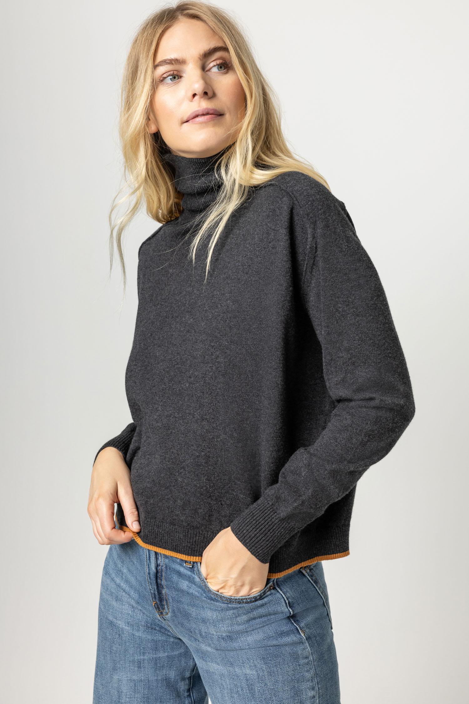 Lilla P - Easy Turtleneck Sweater with Tipping / Charcoal