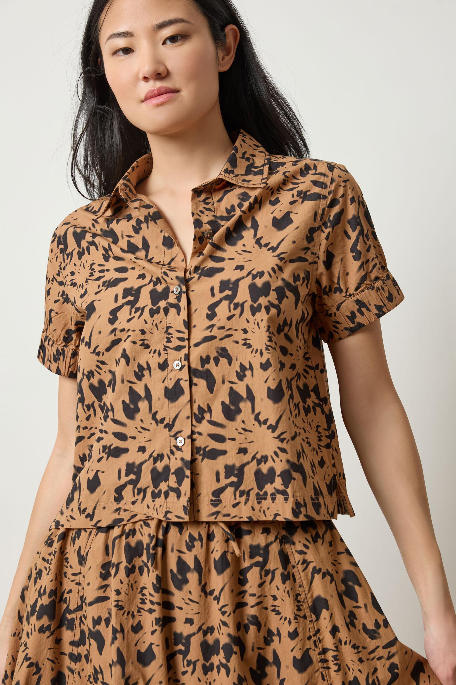 Lilla P - Elastic Cuff Button Down / Animal Floral