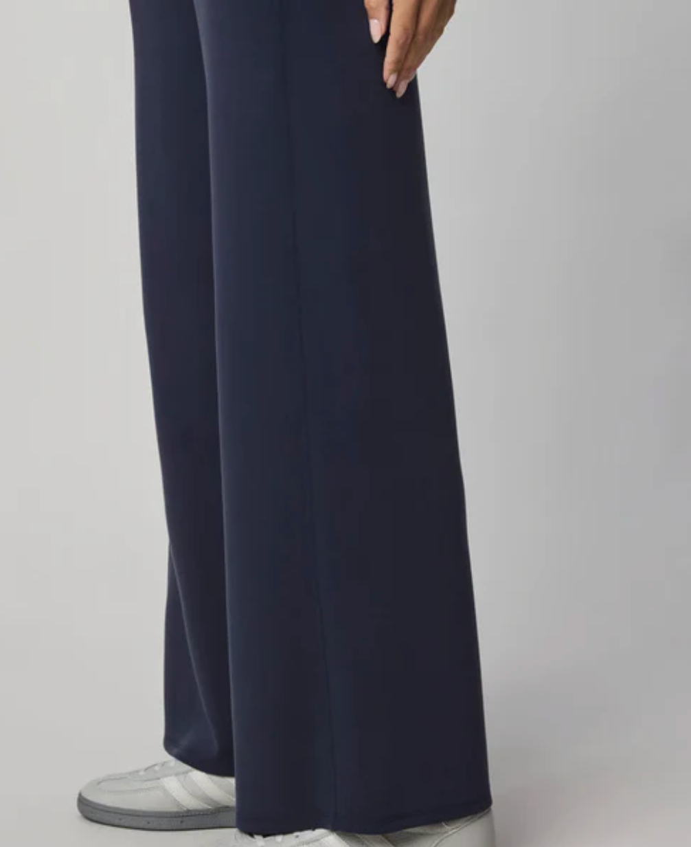 Splendid - Scubasoft Wide Leg Pant / Navy