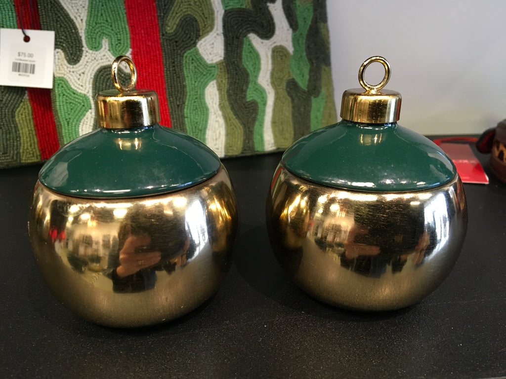 ILLUME - JUNIPER MOSS METAL ORNAMENT CANDLE