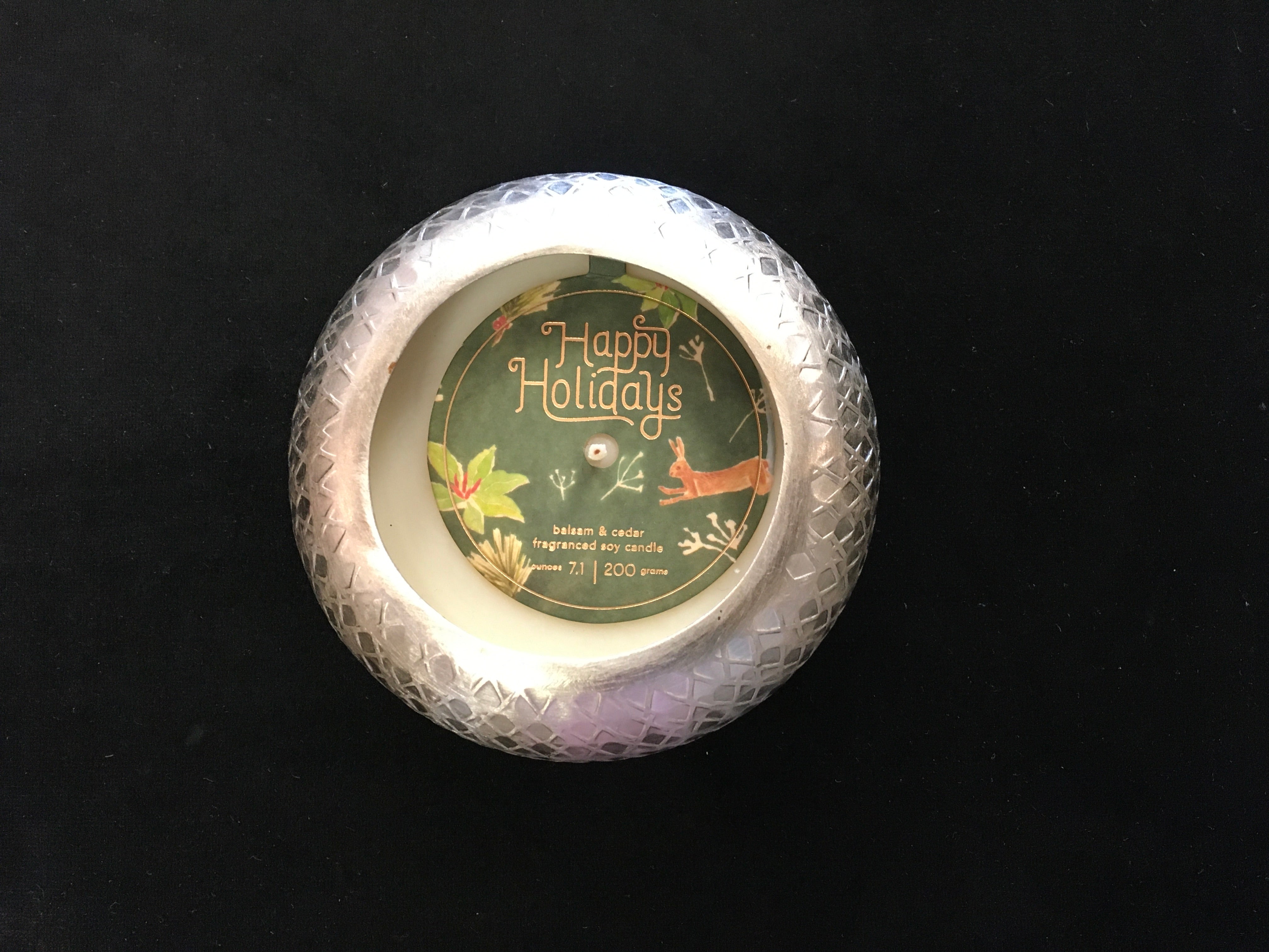 Illume - Happy Holidays Metal Candle / Balsam & Cedar